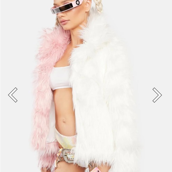 Blush Balancing Act Faux Fur
Jacket - Picture 3 of 6